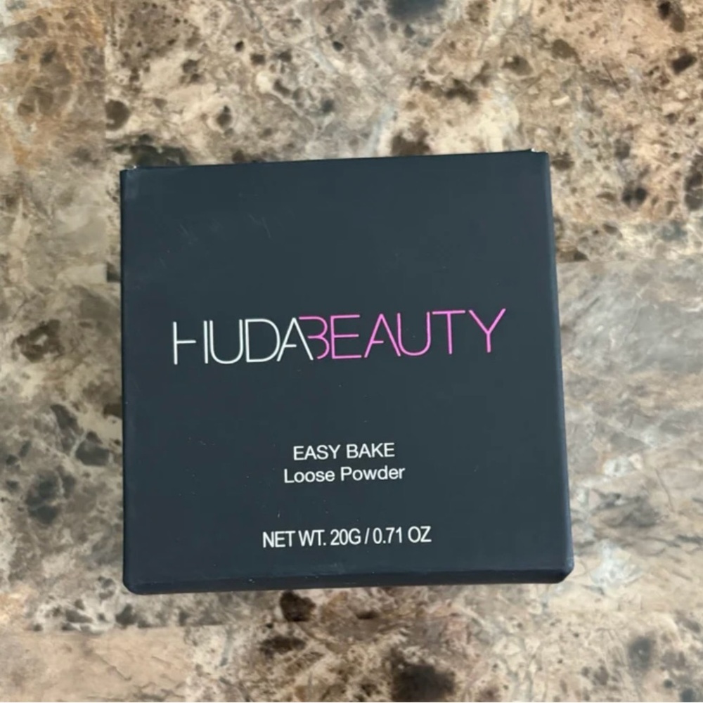 Huda Beauty Easy Bake Loose Baking & Setting Powder Coffee Cake 20G/ 0.71oz NIB
